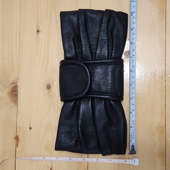 Banana Republic Bow Clutch Wallet Leather Black - Picture 10 of 15